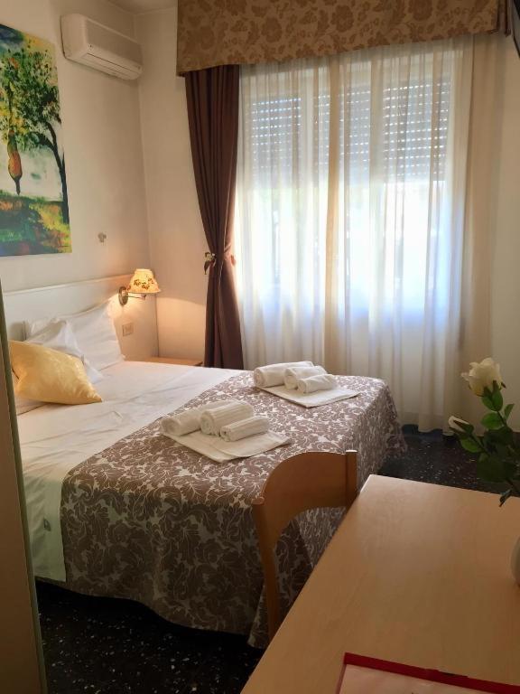 Hotel Scandinavia Marina di Massa Eksteriør bilde